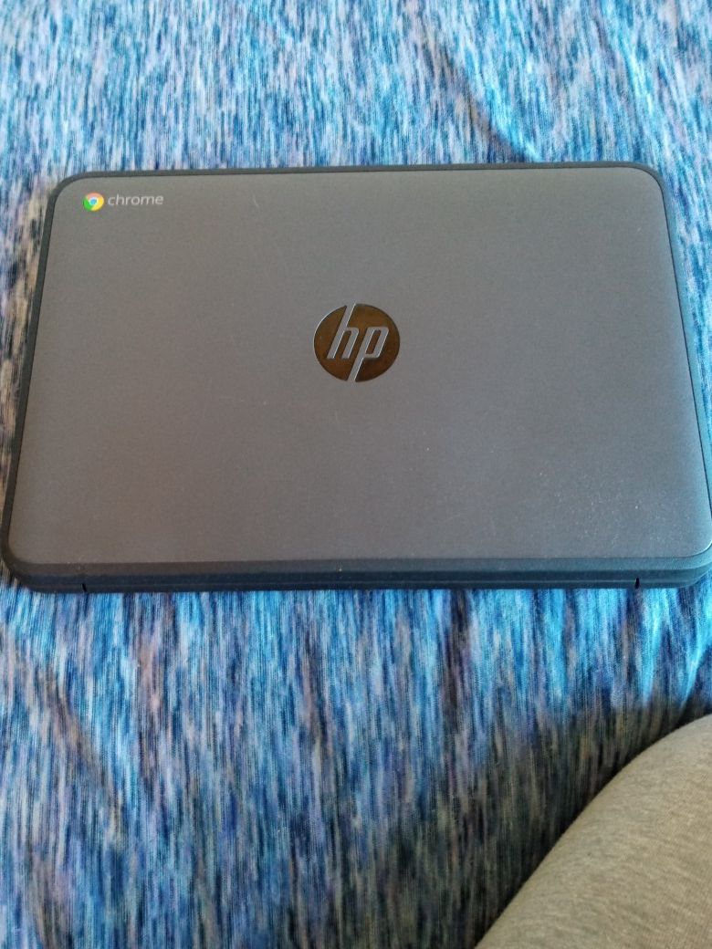 Hp chromebook 11 g5 with charger