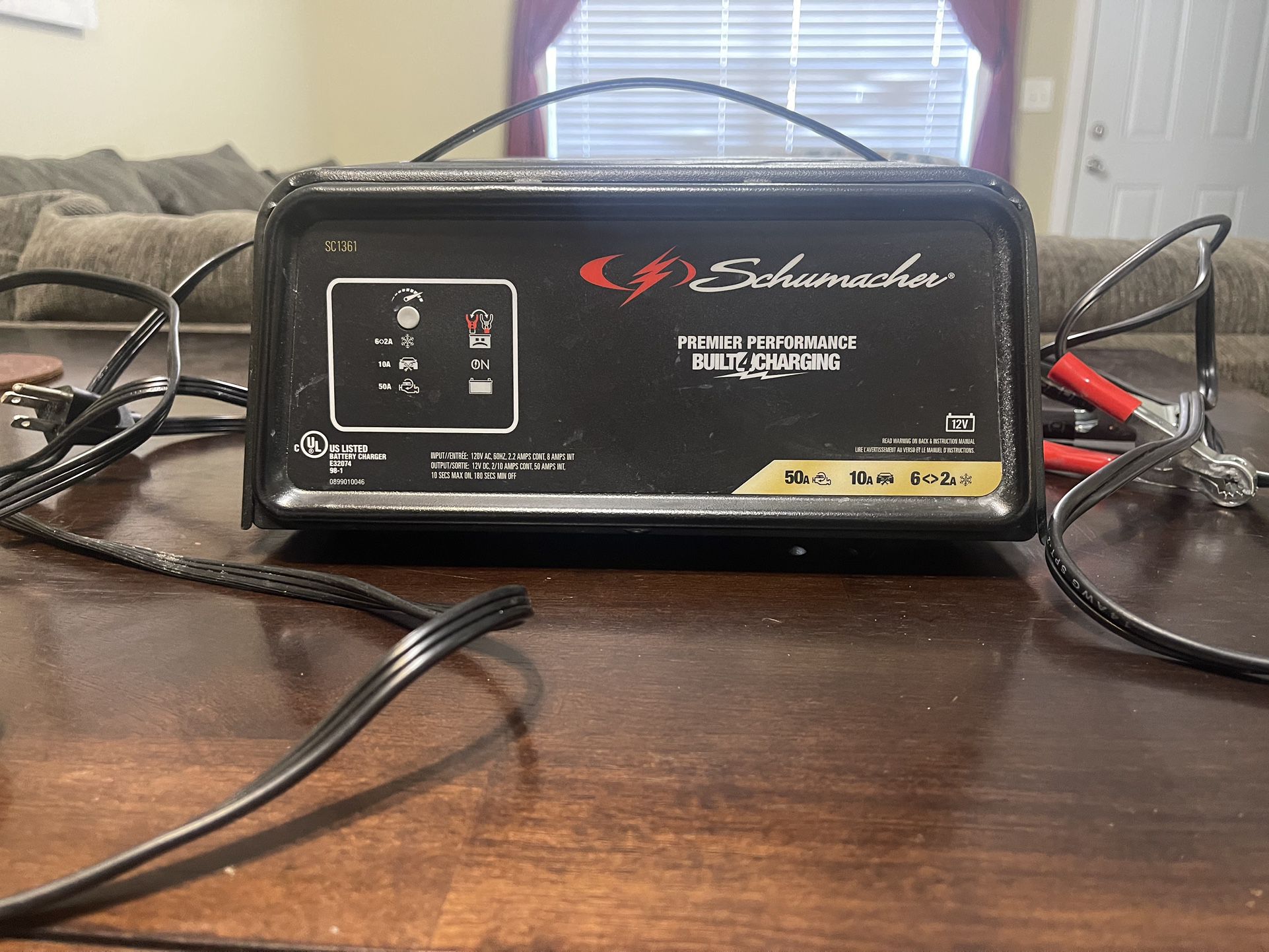 Schumacher Battery Charger/Trickle Charger/Booster/Engine Starter