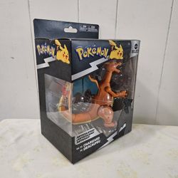 Pokemon Select Charizard Around 7 Inches Tall Figure New 