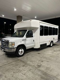 2009 Ford E-450