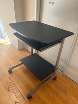 Computer desk