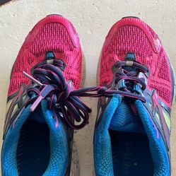Women’s Shoes