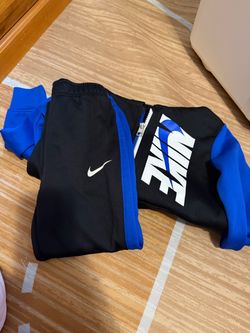Nike sweat suit