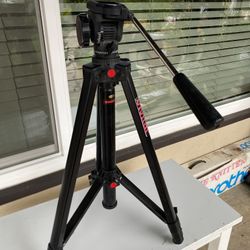 Vivitar 3000 Tripod
