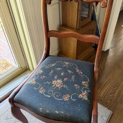 Free Antique Chair