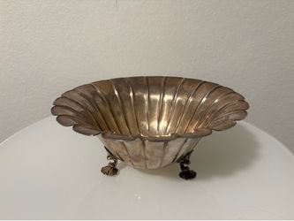Silver Plated Bowl Ornate Feet and Petal Design