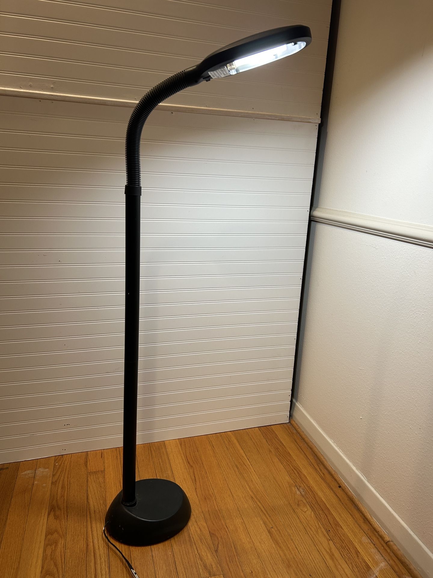 Floor Lamp W/ A Flexible Neck