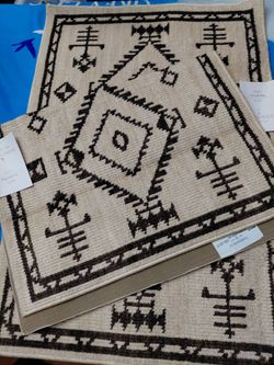 Threshold Accent Rug 24"×36"