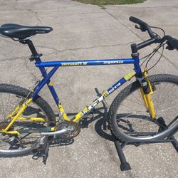 GT Tequesta All Terra Bike Bicycle 21" Frame 26" Tires All Tuned Up - $100 FIRM 
