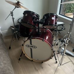 Mapex Drum Set