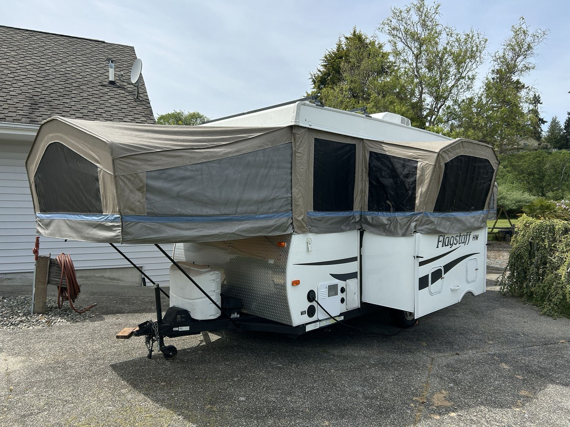 2013 Flagstaff HW27SC