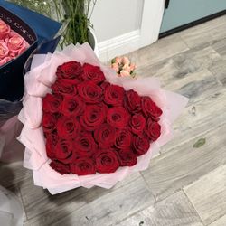 Heart Shaped Valentines Boquet