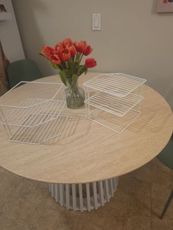 2 shelf organizers