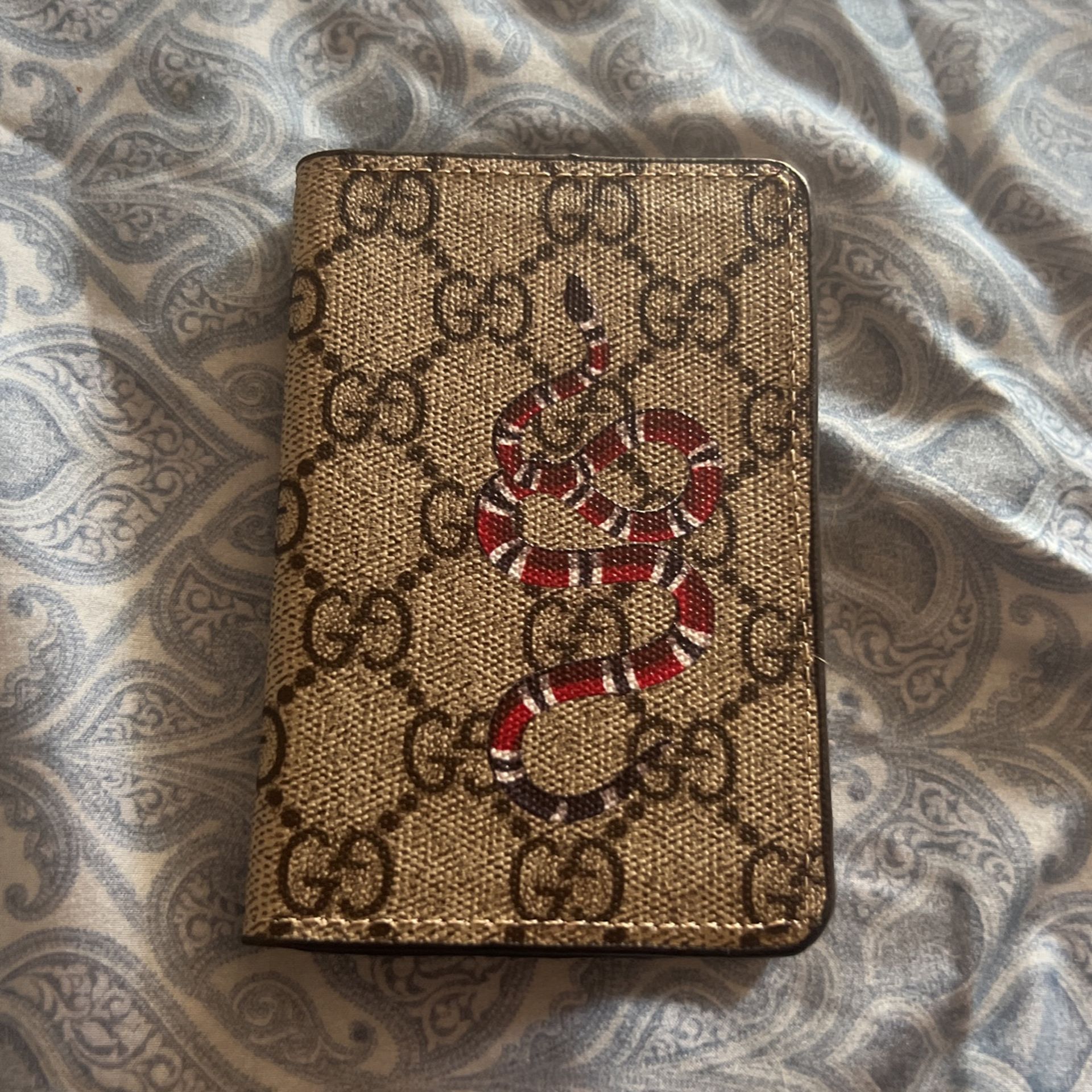 Gucci GG Supreme Wallet