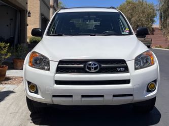 2009 Toyota rav 4 v6 sport edition.