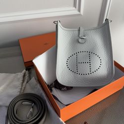 HERMES Evelyne leather crossbody bag