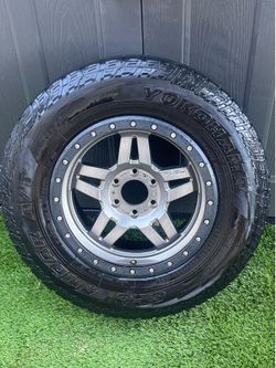 Fuel Wheels and Yokohama overlander A/Ts.