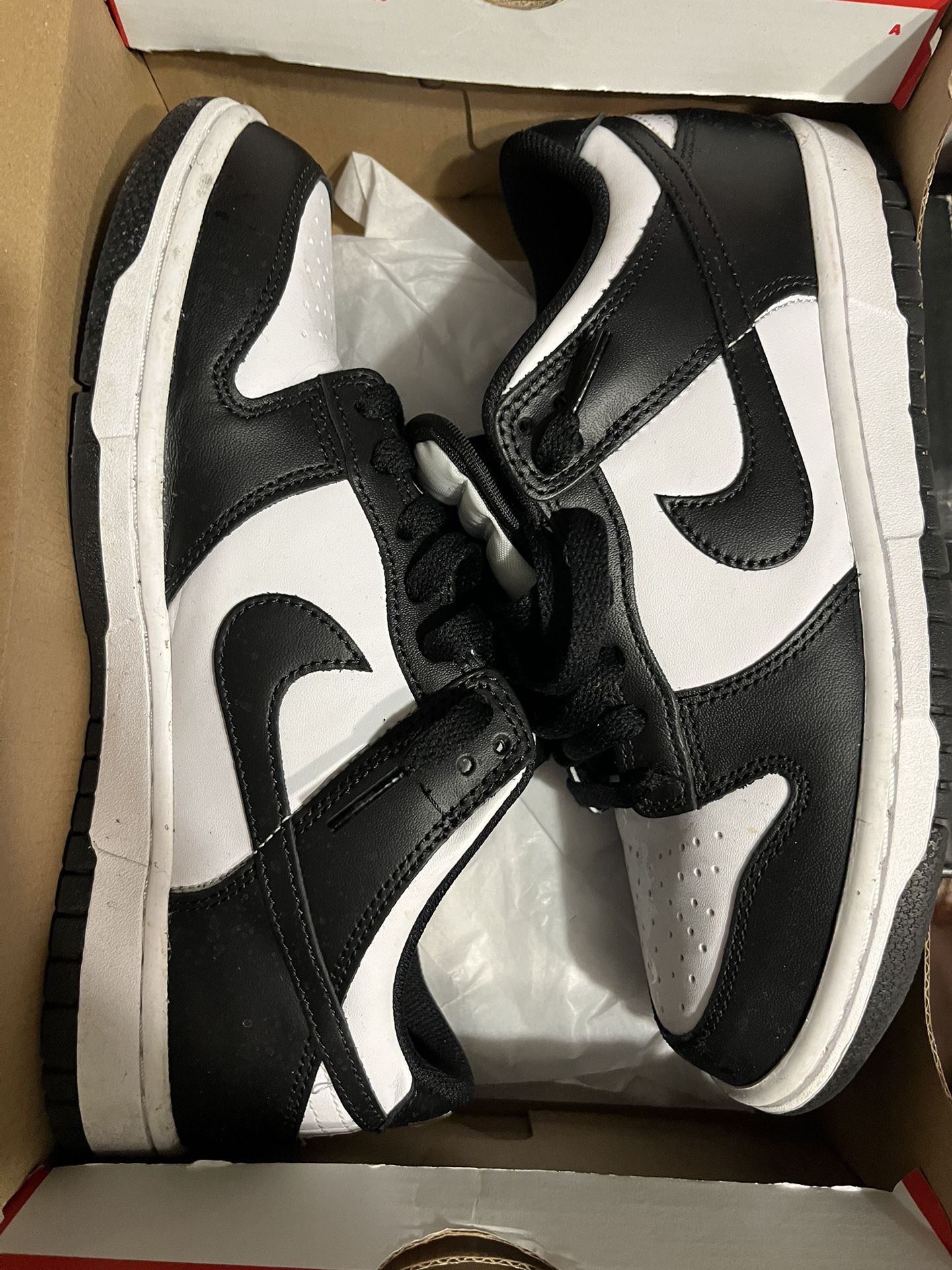 Panda Dunks Sz 7Y