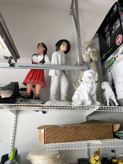 Gorale Statues