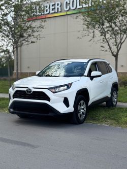 2021 RAV4 LE