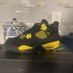 Air Jordan Retro 4