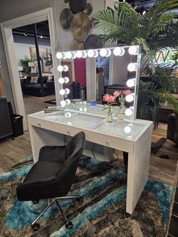 VANITY DESK LED BLUETOOTH MIRROR NO CREDIT NEEDED FINANCING 