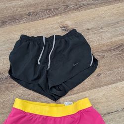 Nike dri fit work out shorts sz s
