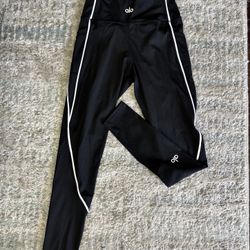 Alo Leggings 