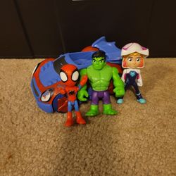 Spidey in friends with the vehicle