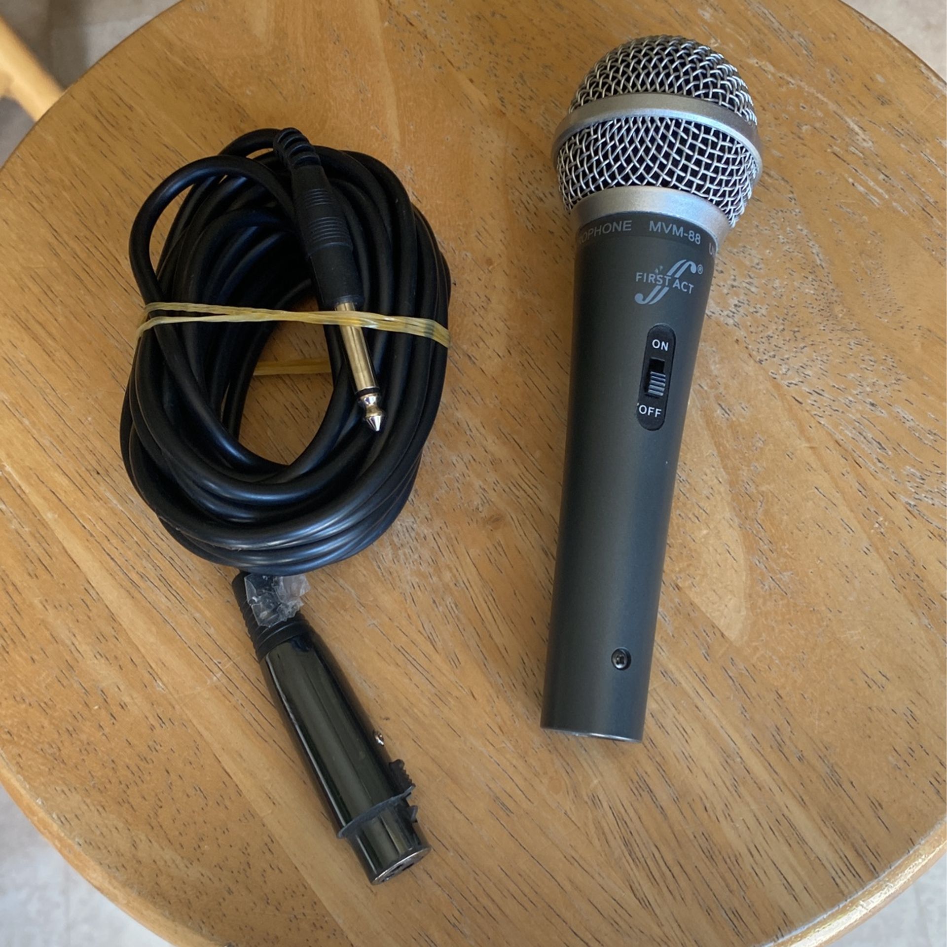 First Act MVM-88 Professional Dynamic Vocal Microphone