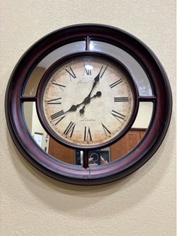 Clock brown