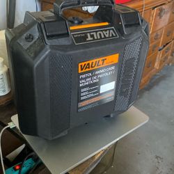 Brand New Pelican Vault Gun And Ammo Case