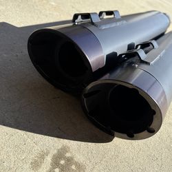 Two bros slip ons for touring model Harley Davidson