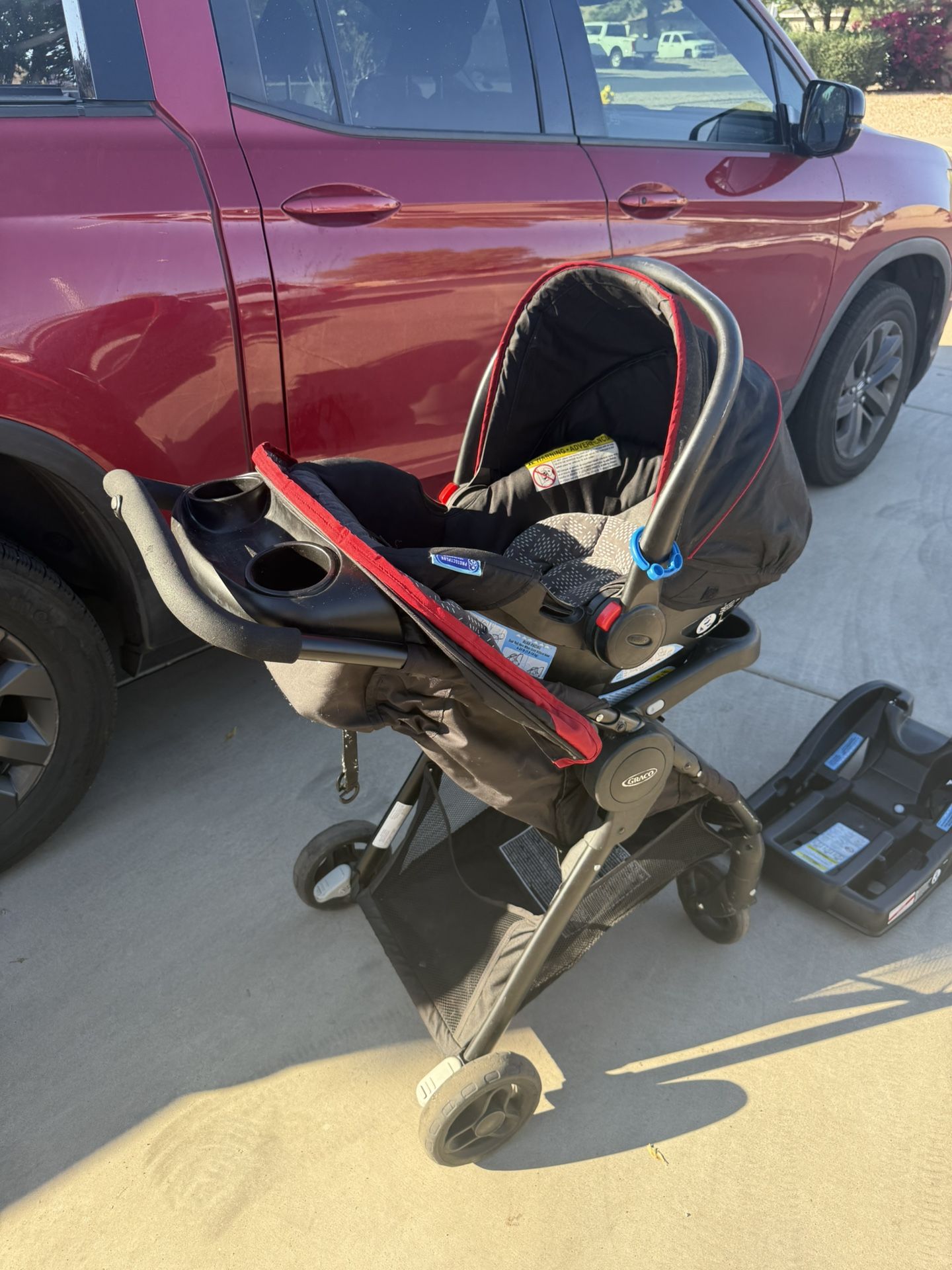 Graco Car seat And Stroller Combo