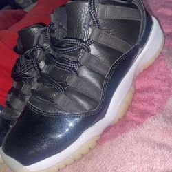 Low Air Jordans 11 Retros
