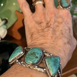 Vintage 20s To 40s Stunning Turquoise And Sterling Silver Navajo Cuff Bracelet