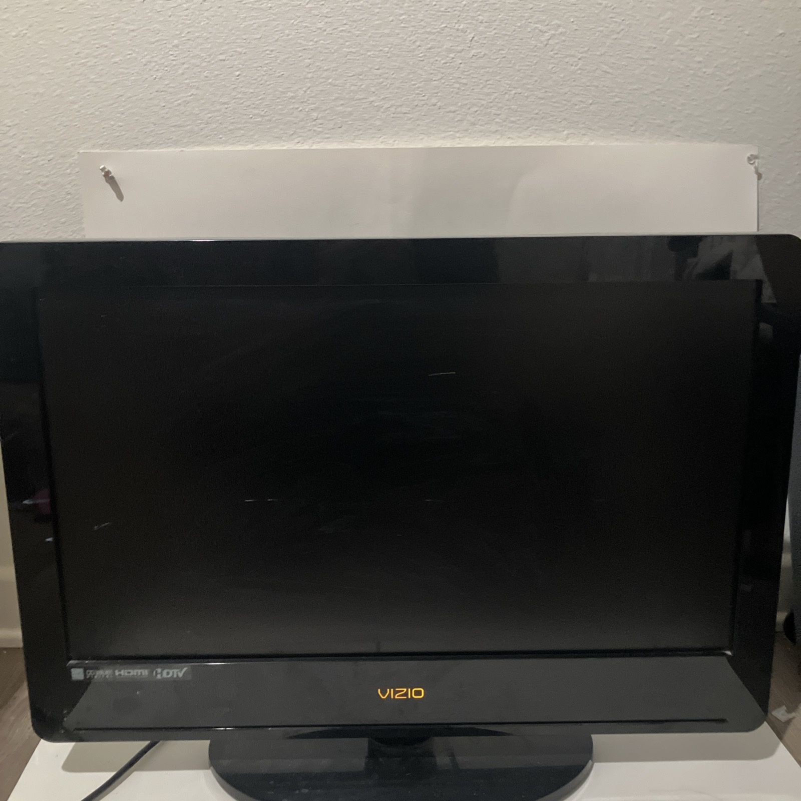 VIZIO VA26LHDTV10T 26" HDTV TV /Gaming Monitor 1080i HD LCD HDMI NO REMOTE
