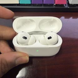 IPHONE 14 Pro Max AND Pro 2 Earbuds