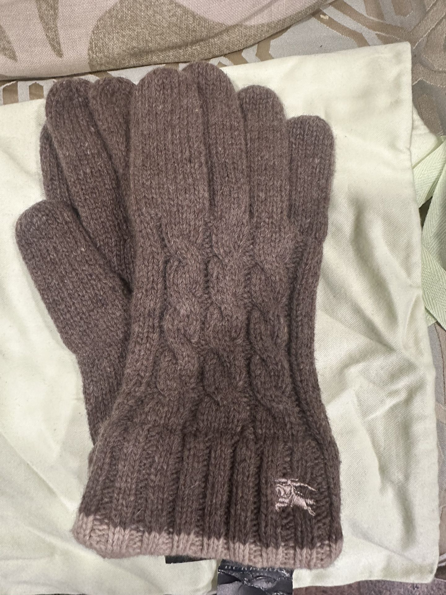 Burberry Gloves New