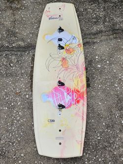 Hyperlite Eden Wakeboard Vargas GOOD CONDITION