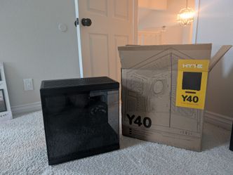 Hyte Y40 Mid-Tower PC Case with Arctic Fans and PCIe Riser