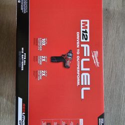 Milwaukee drill, scredriver, tool kit, 2-speed
