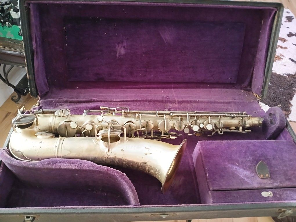 C Melody Saxophone 