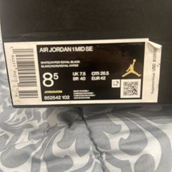 Air Jordan 1 Mid SE
