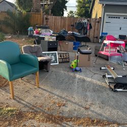 Sunday Garage Sale 9/28/2025