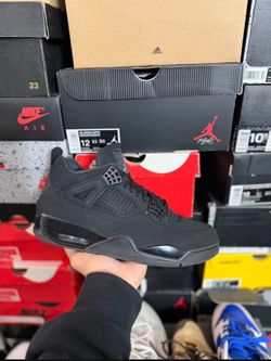 2025 Jordan Black Cat 4s size 9.5 VNDS