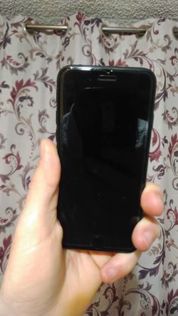Apple iphone 7 jet black 128gb like new