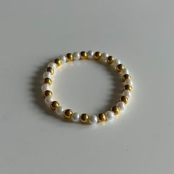 Elegant Handmade Pearl and Gold Colored Beaded Bracelet Premie Support