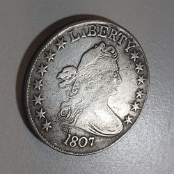 (STATUS: MEMORABILIA SUOVENIRS) LIBERTY 1807 SILVER PLATED HALF DOLLAR**13.2GR**