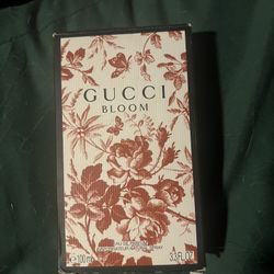 Gucci Bloom Perfume 